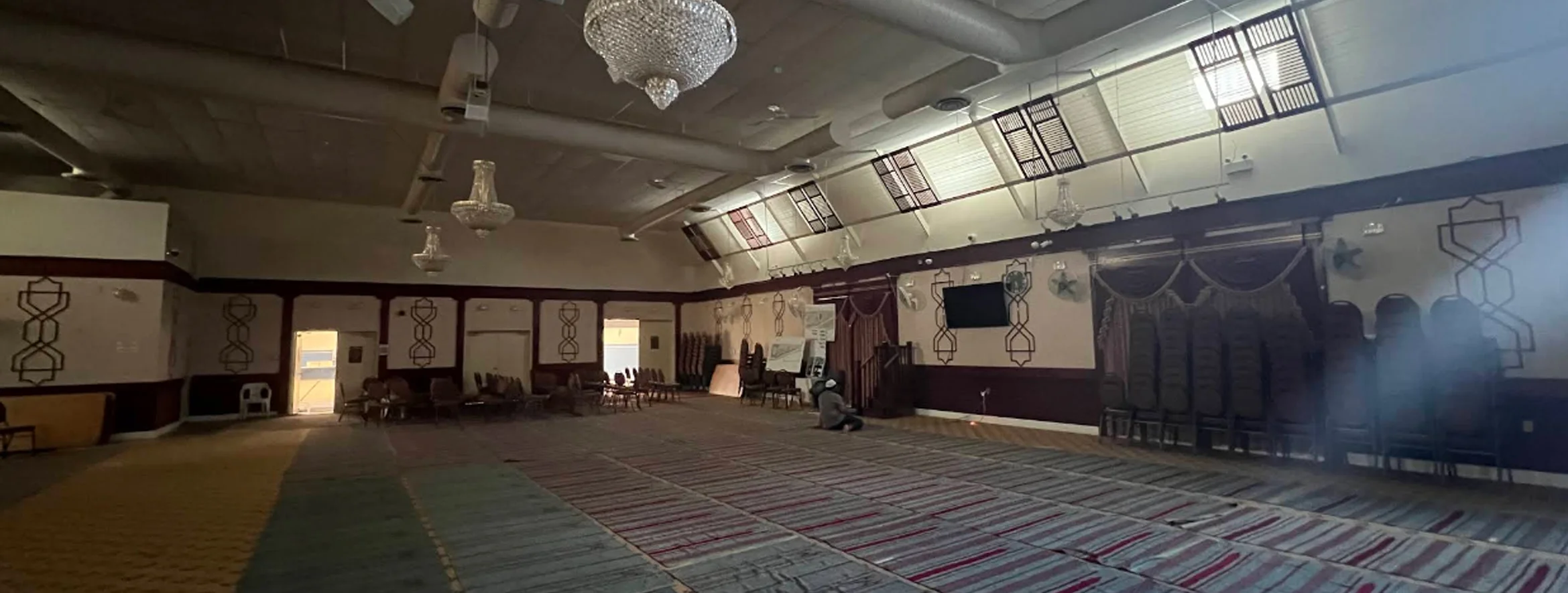 Exterior view of Islamic Society of York Region Richmond Hill building